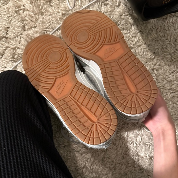 Nike dunks, brand new condition - Picture 4 of 4